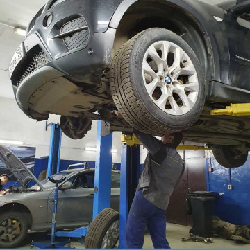 Удаление сажевого фильтра и чип тюнинг БМВ Х5 Удаление сажевого фильтра и чип тюнинг БМВ Х5