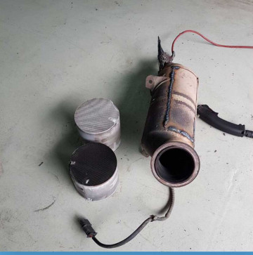 Удаление катализатора Х5 Е70 Удаление катализатора Х5 Е70