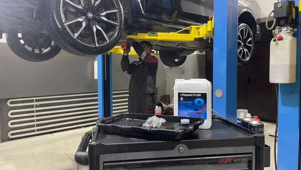 Замена масла в АКПП BMW X7 — обслуживание коробки ZF 8HP в Москве Замена масла в АКПП BMW X7 — обслуживание коробки ZF 8HP в Москве