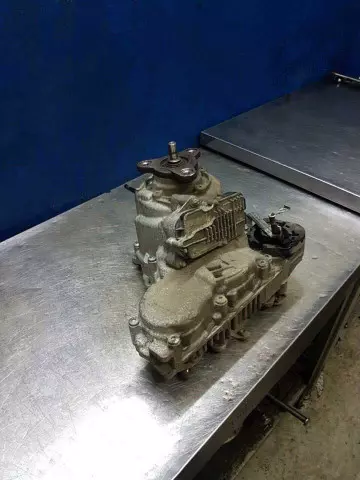 Ремонт раздаточной коробки F13 650i Ремонт раздаточной коробки F13 650i