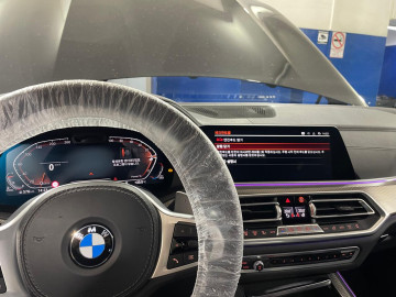 Русификация BMW X5 G05 2021 года — перевод системы iDrive на русский язык в Москве Русификация BMW X5 G05 2021 года — перевод системы iDrive на русский язык в Москве