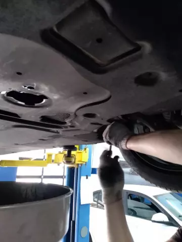 Техническое обслуживание БМВ 7 серии F02 730LD Техническое обслуживание БМВ 7 серии F02 730LD