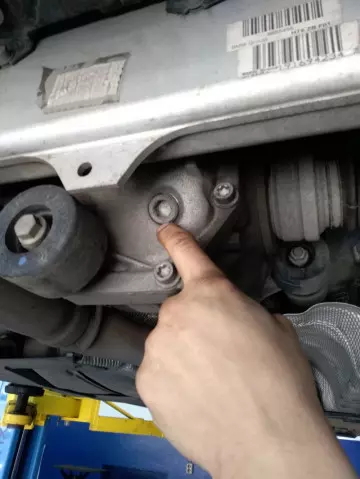 Техническое обслуживание БМВ 7 серии F02 730LD Техническое обслуживание БМВ 7 серии F02 730LD