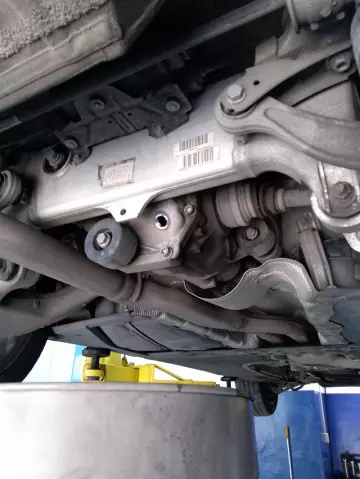 Техническое обслуживание БМВ 7 серии F02 730LD Техническое обслуживание БМВ 7 серии F02 730LD