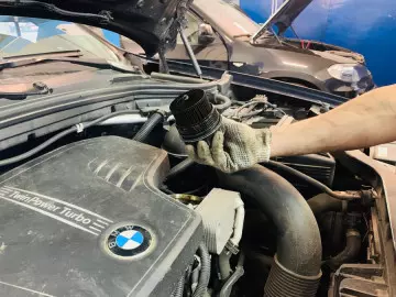 Замена масла и фильтров БМВ X4 F26 20iX Замена масла и фильтров БМВ X4 F26 20iX