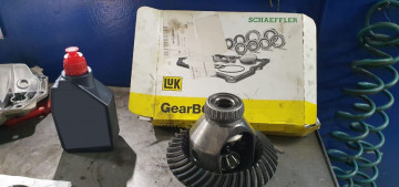 Ремонт заднего редуктора на БМВ G30 520 Ремонт заднего редуктора на БМВ G30 520