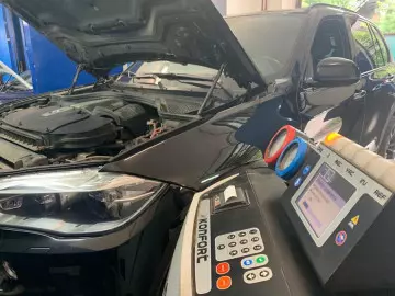 Замена компрессора кондиционера на BMW X5 Замена компрессора кондиционера на BMW X5
